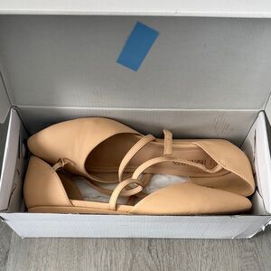 Chic NudeWomen's Flats size 10